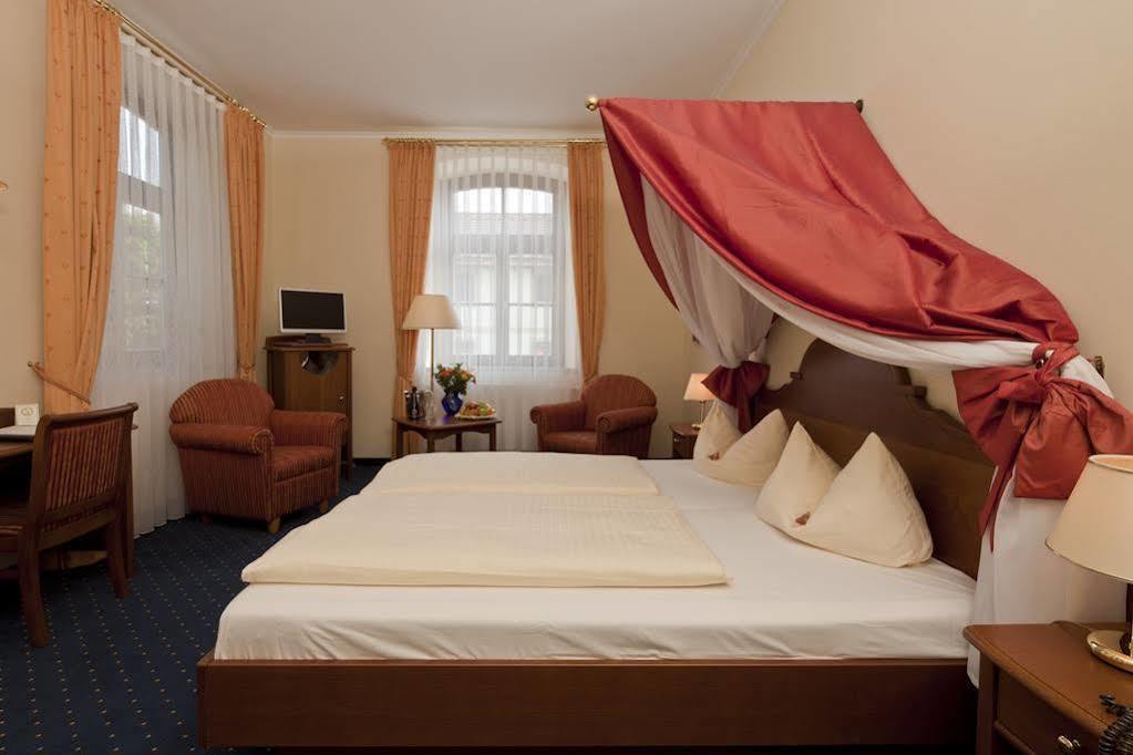 Hotel Angerbraeu Murnau am Staffelsee Εξωτερικό φωτογραφία